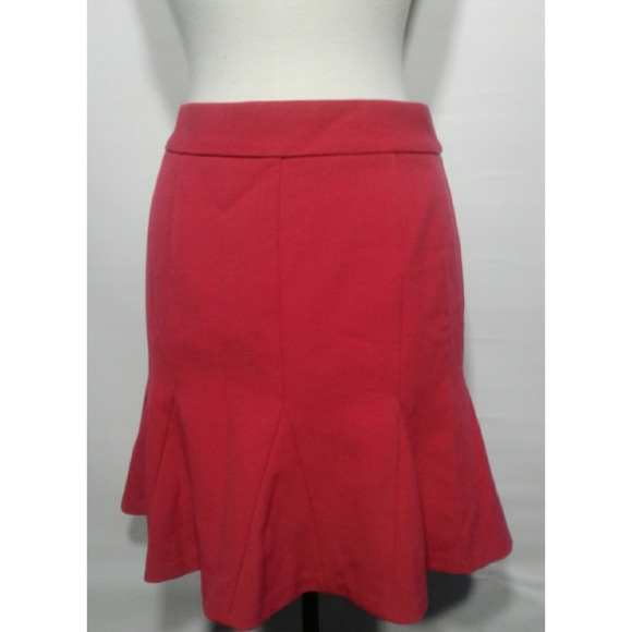 Banana Republic Dresses & Skirts - Banana Republic fluted skirt pink color size 4